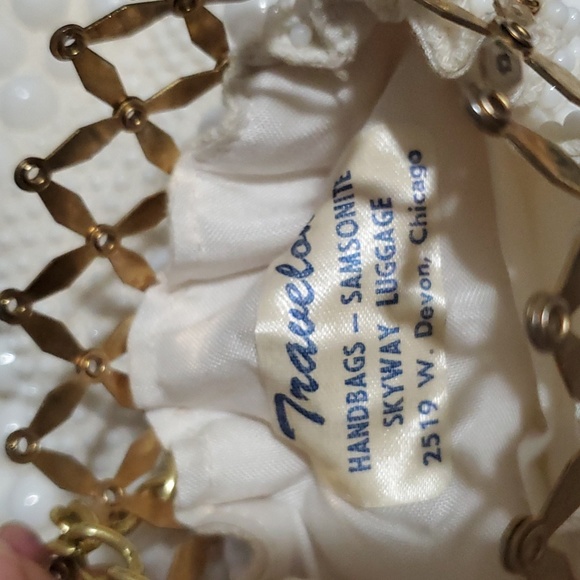 Hand Bag Faux Pearls Clutch Mini Bag in Cream - Picture 13 of 17